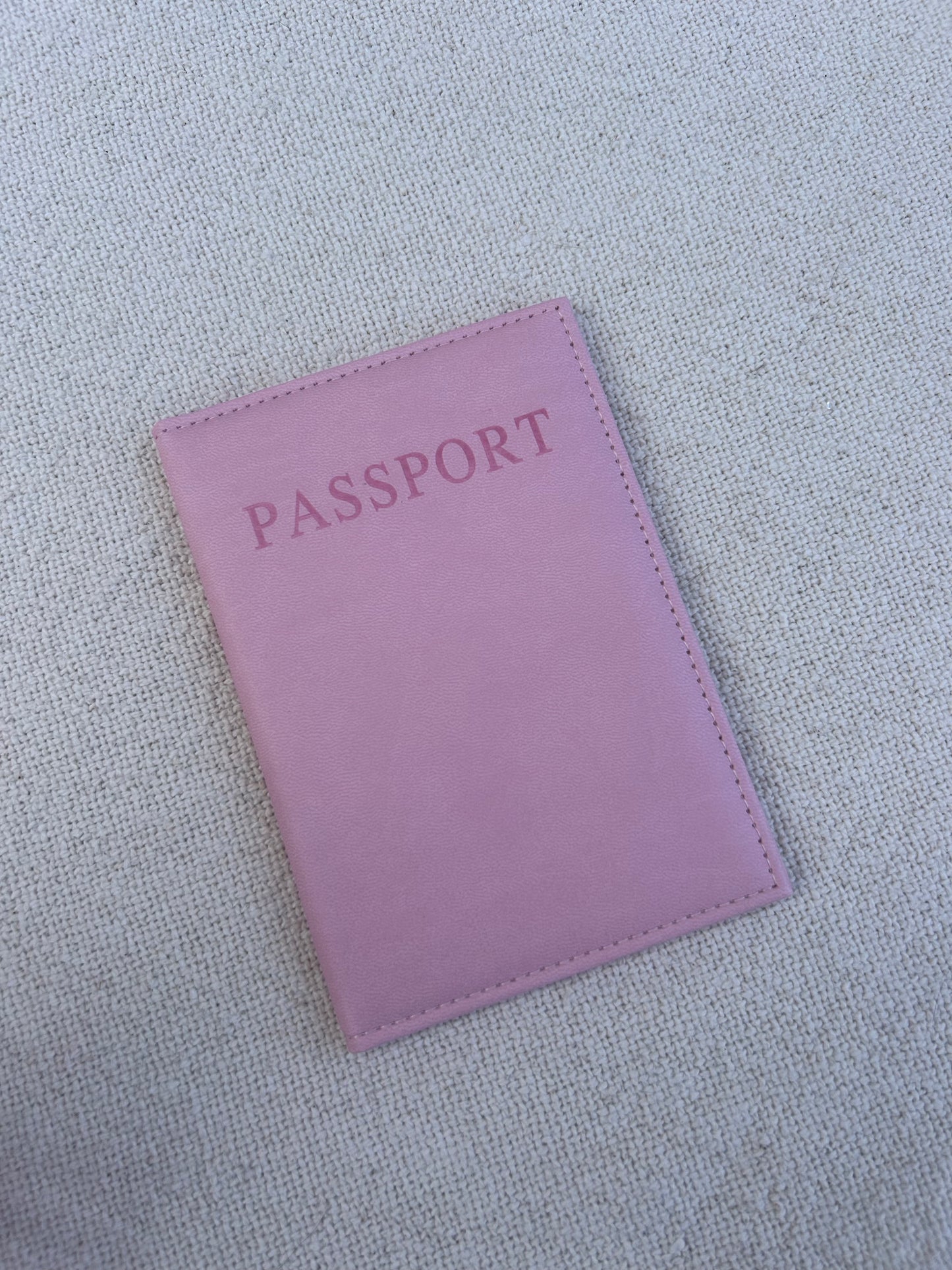 Porte passeport rose bonbon