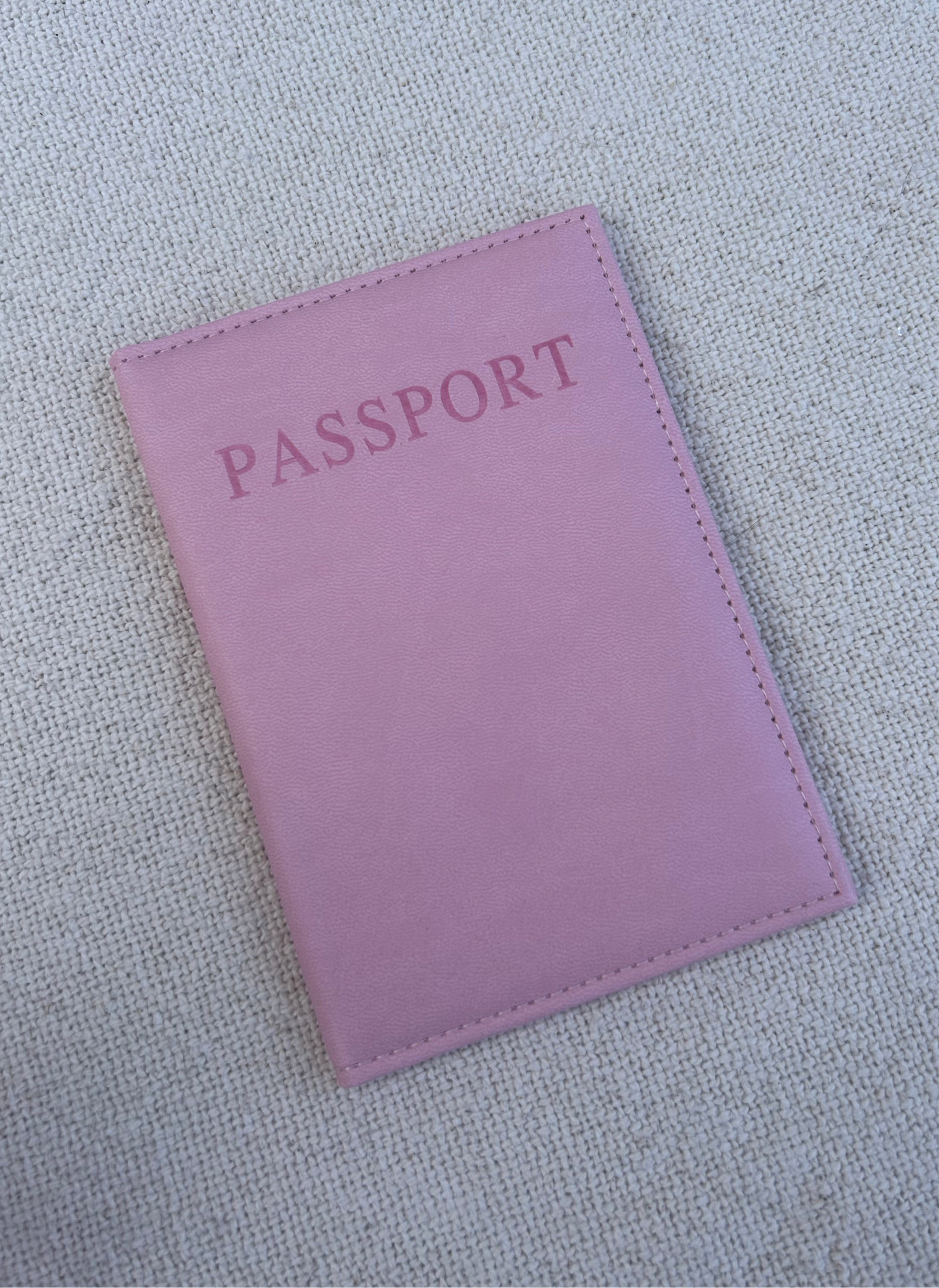 Porte passeport rose bonbon