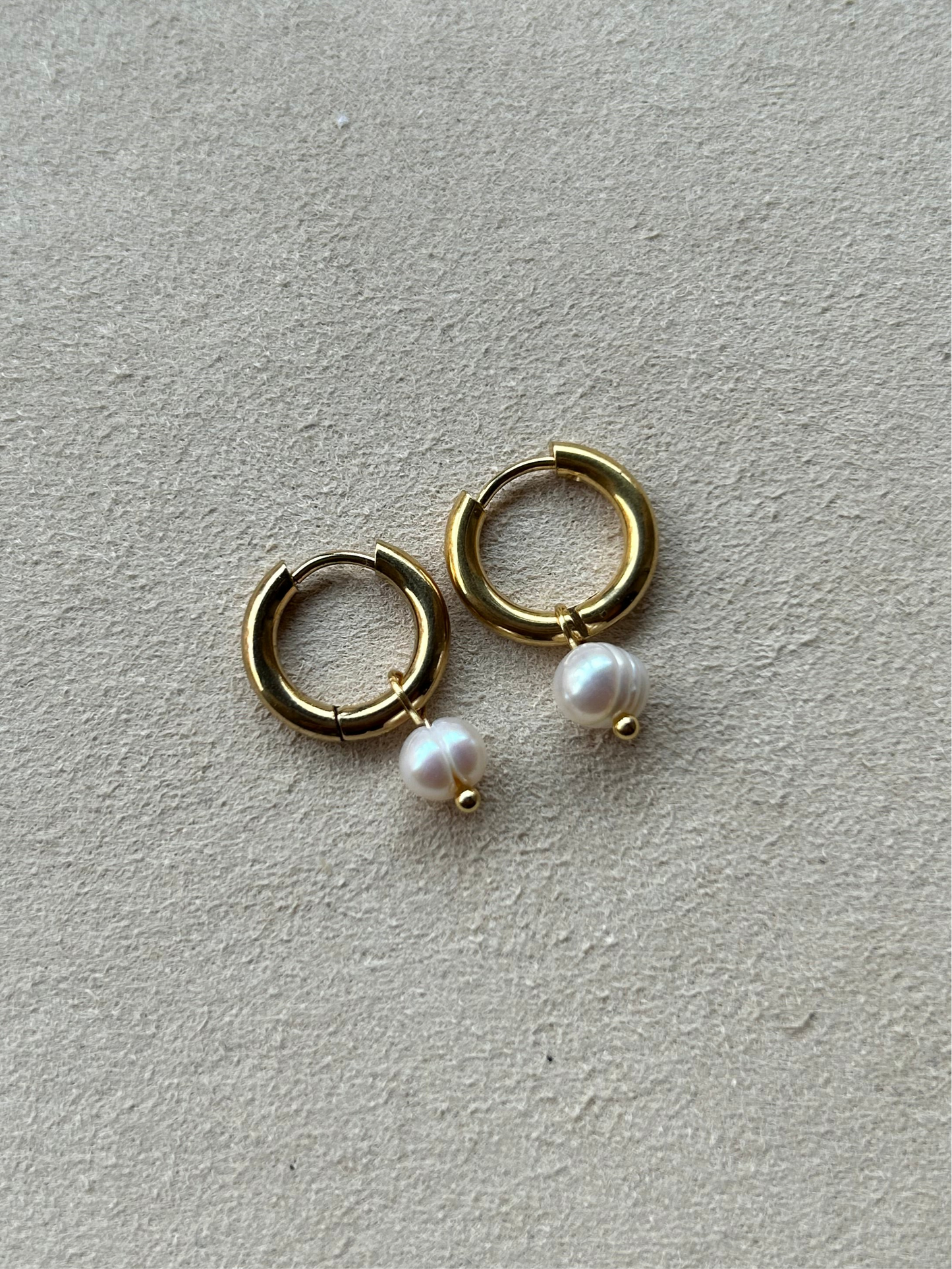 Boucles d’oreilles NANA en acier inoxydable DORÉ