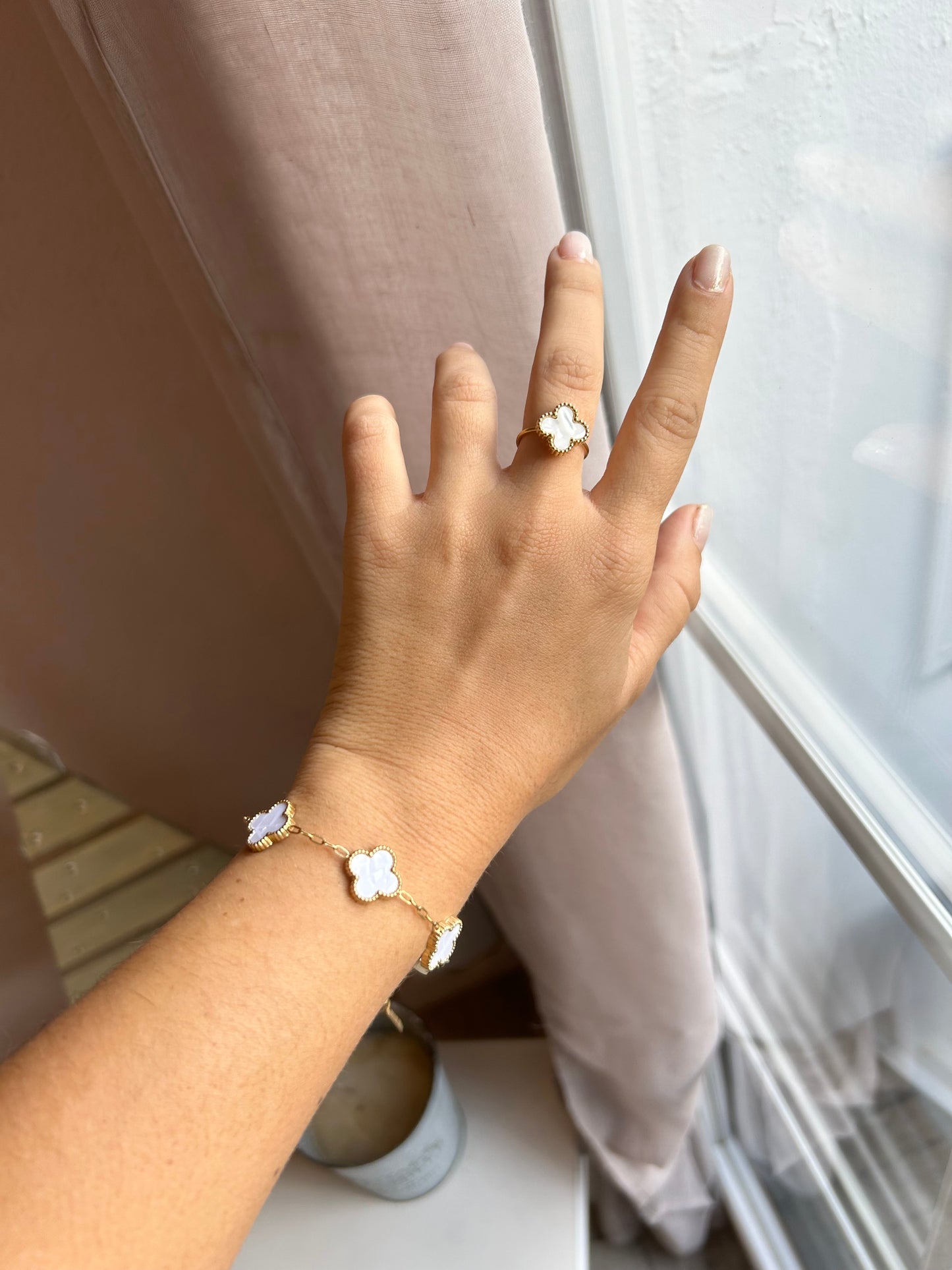 Bracelet NINON trèfles en acier inoxydable DORÉ