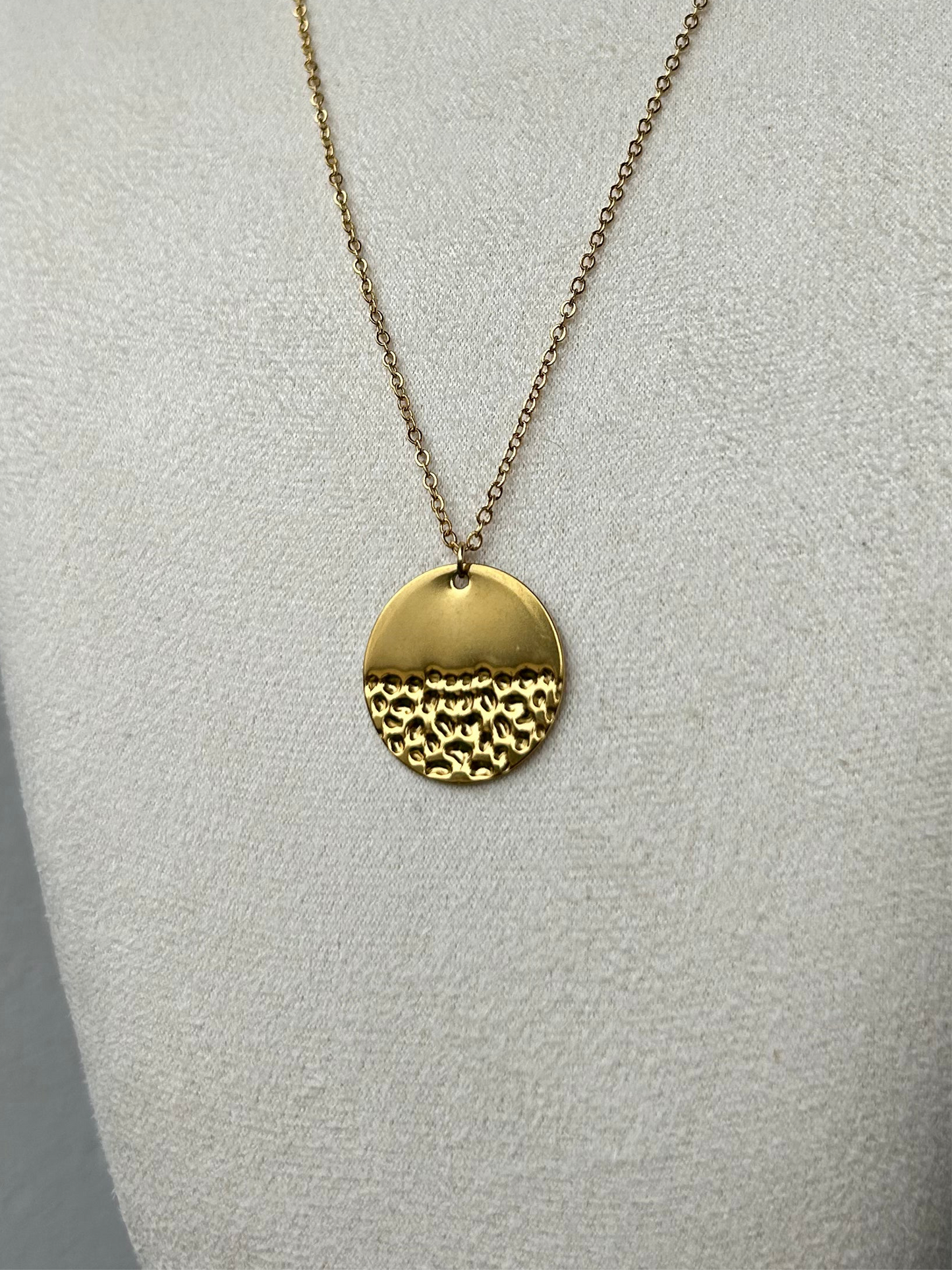 Collier TALYA en acier inoxydable DORÉ