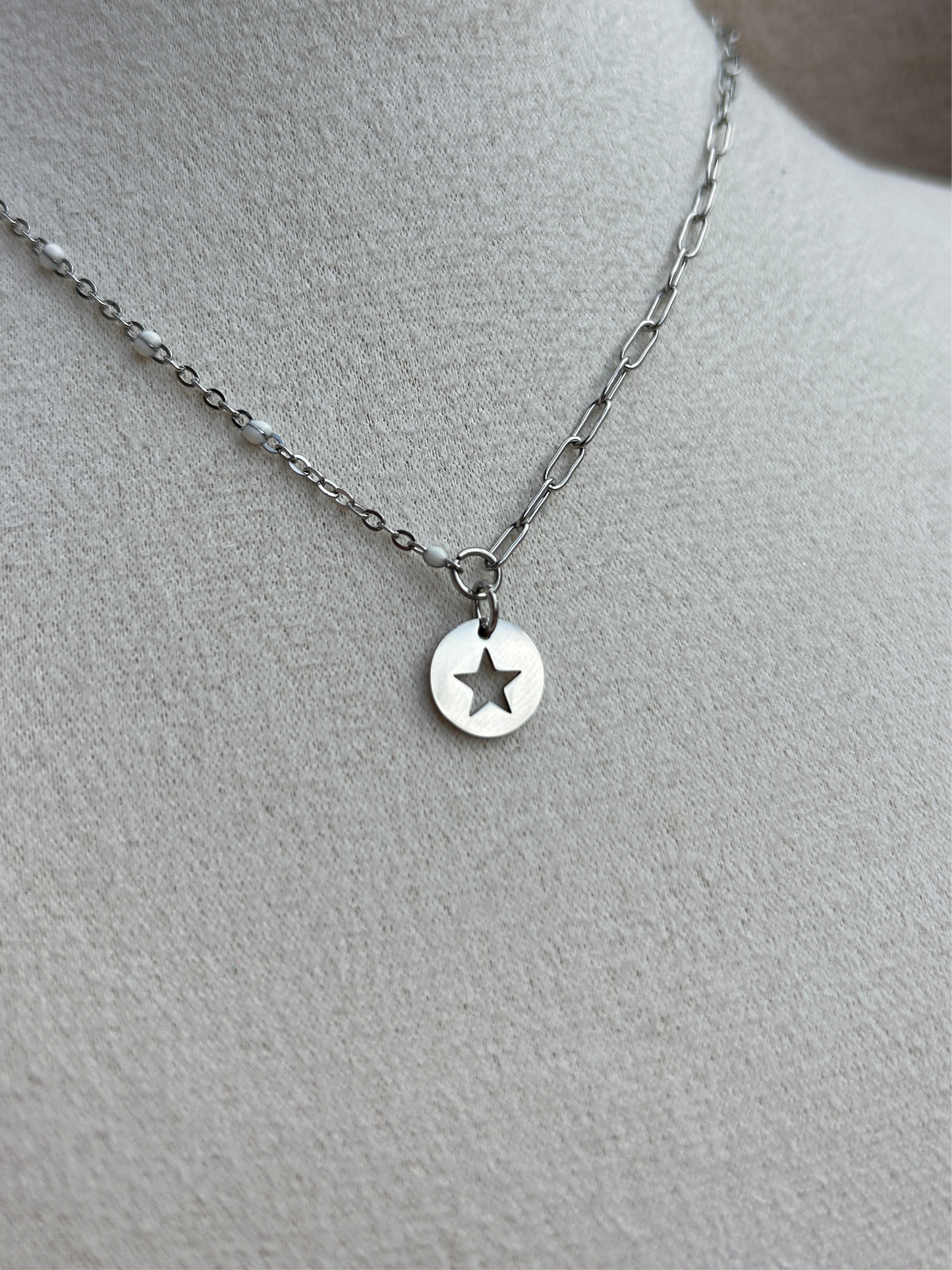 Collier MOONA en acier inoxydable argenté