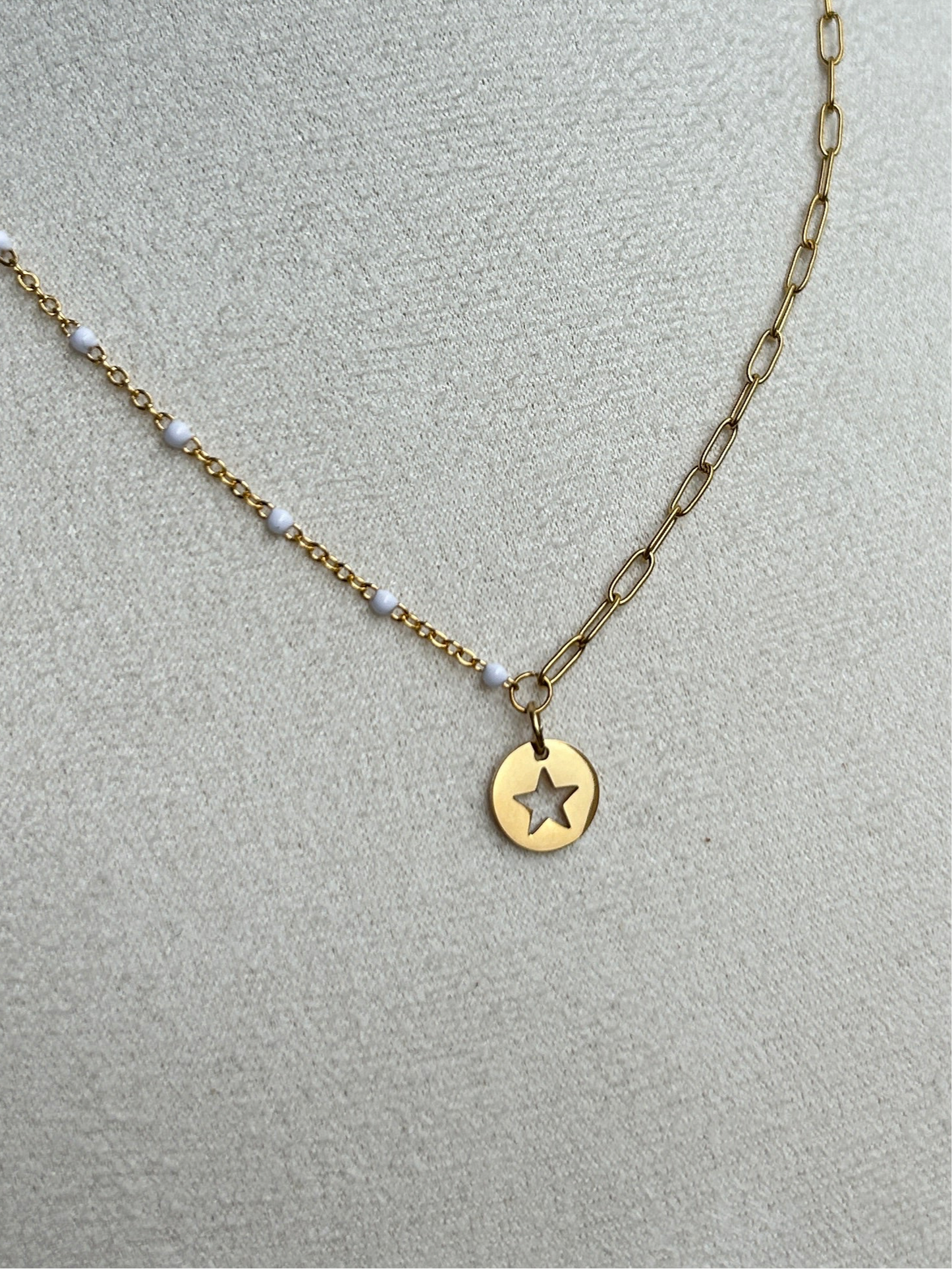 Collier MOONA en acier inoxydable DORÉ