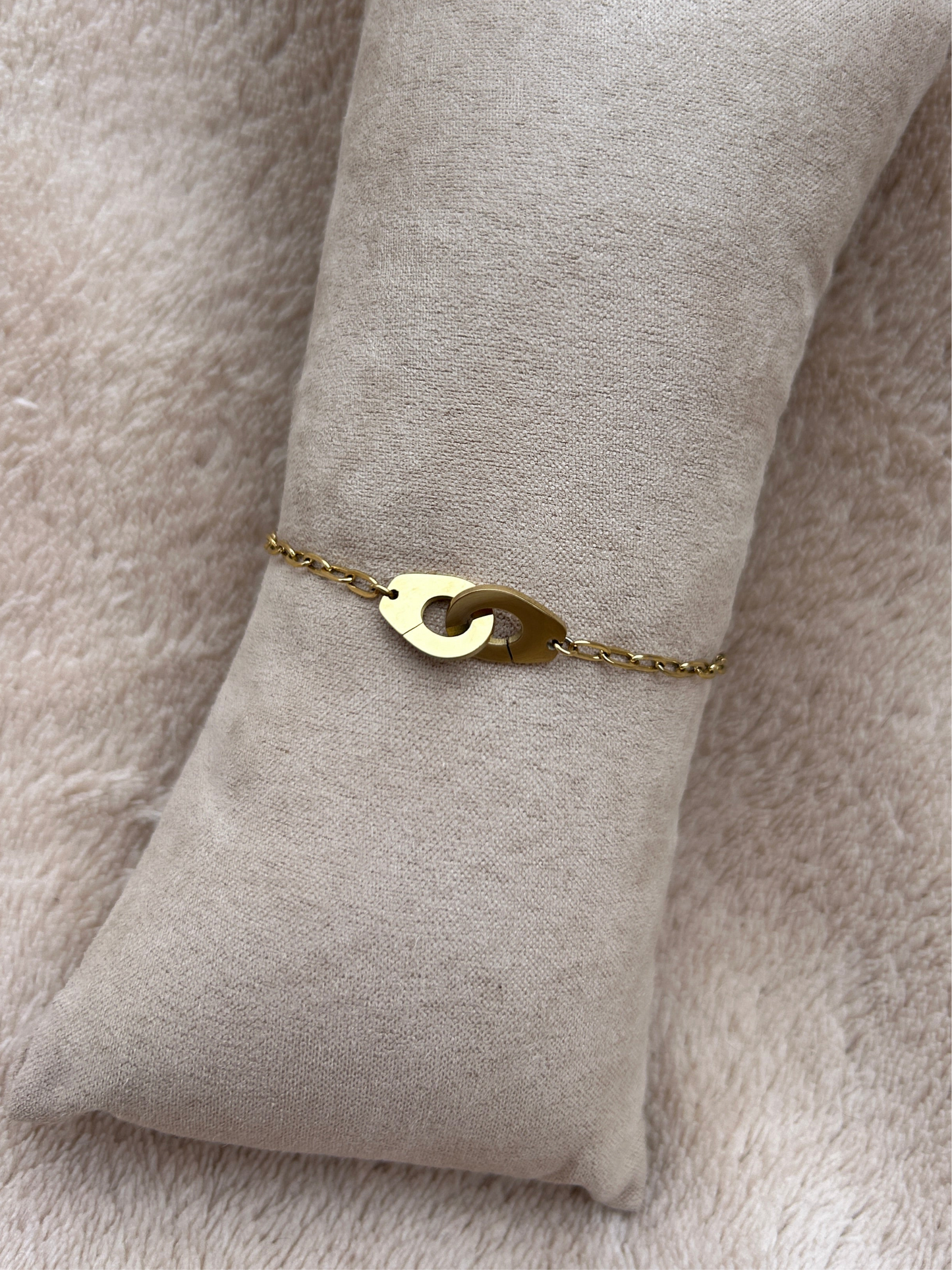 Bracelet menottes LARA en acier inoxydable DORÉ