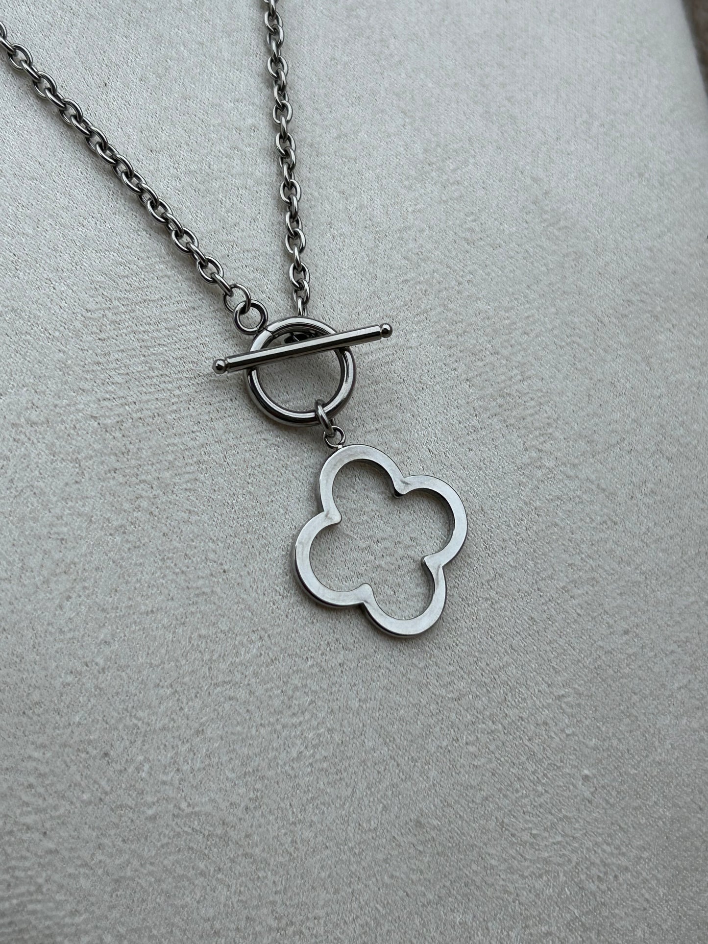 Collier trèfle EDNA en acier inoxydable ARGENTÉ