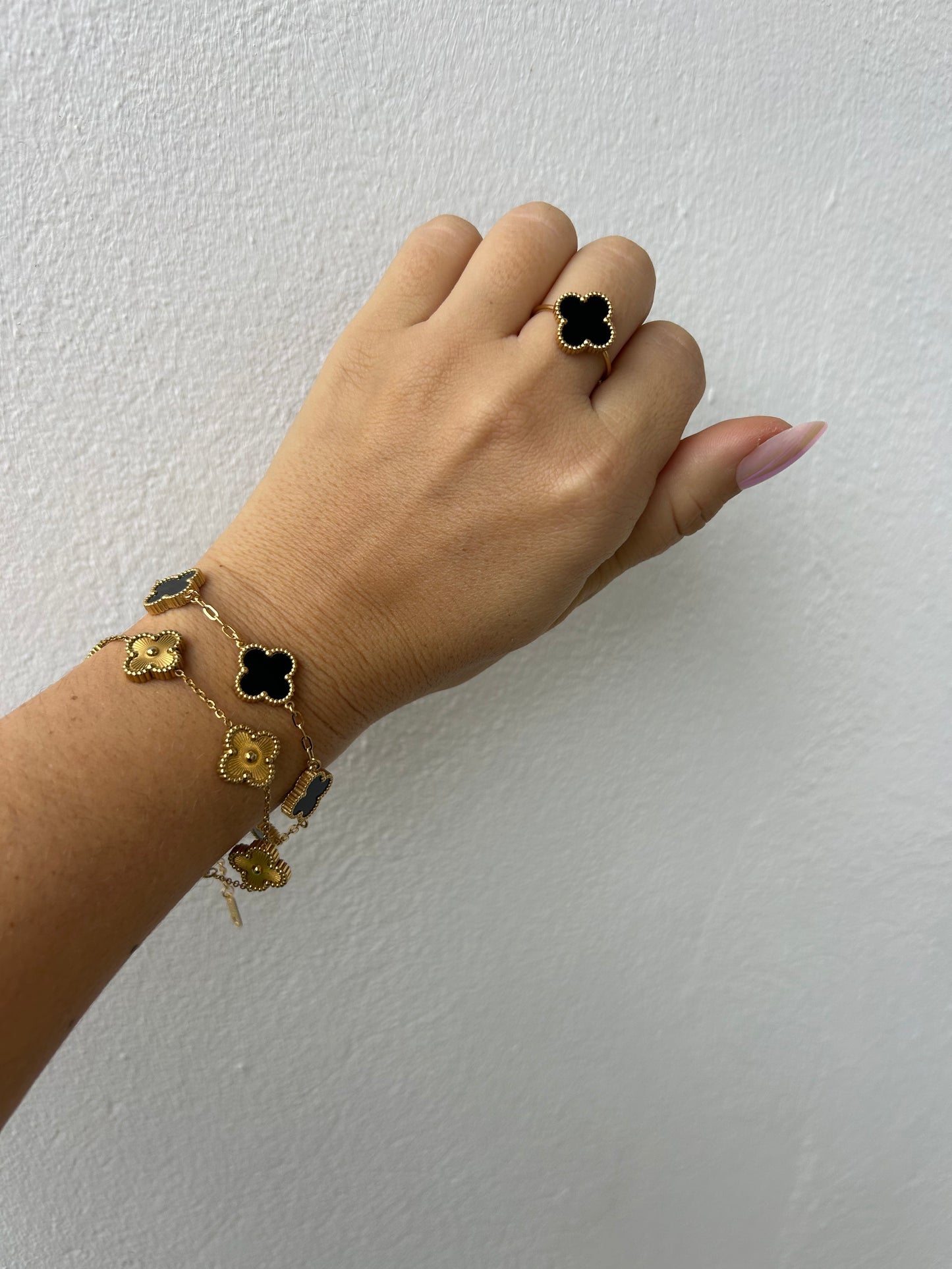 Bracelet NINON trèfles en acier inoxydable DORÉ et NOIR