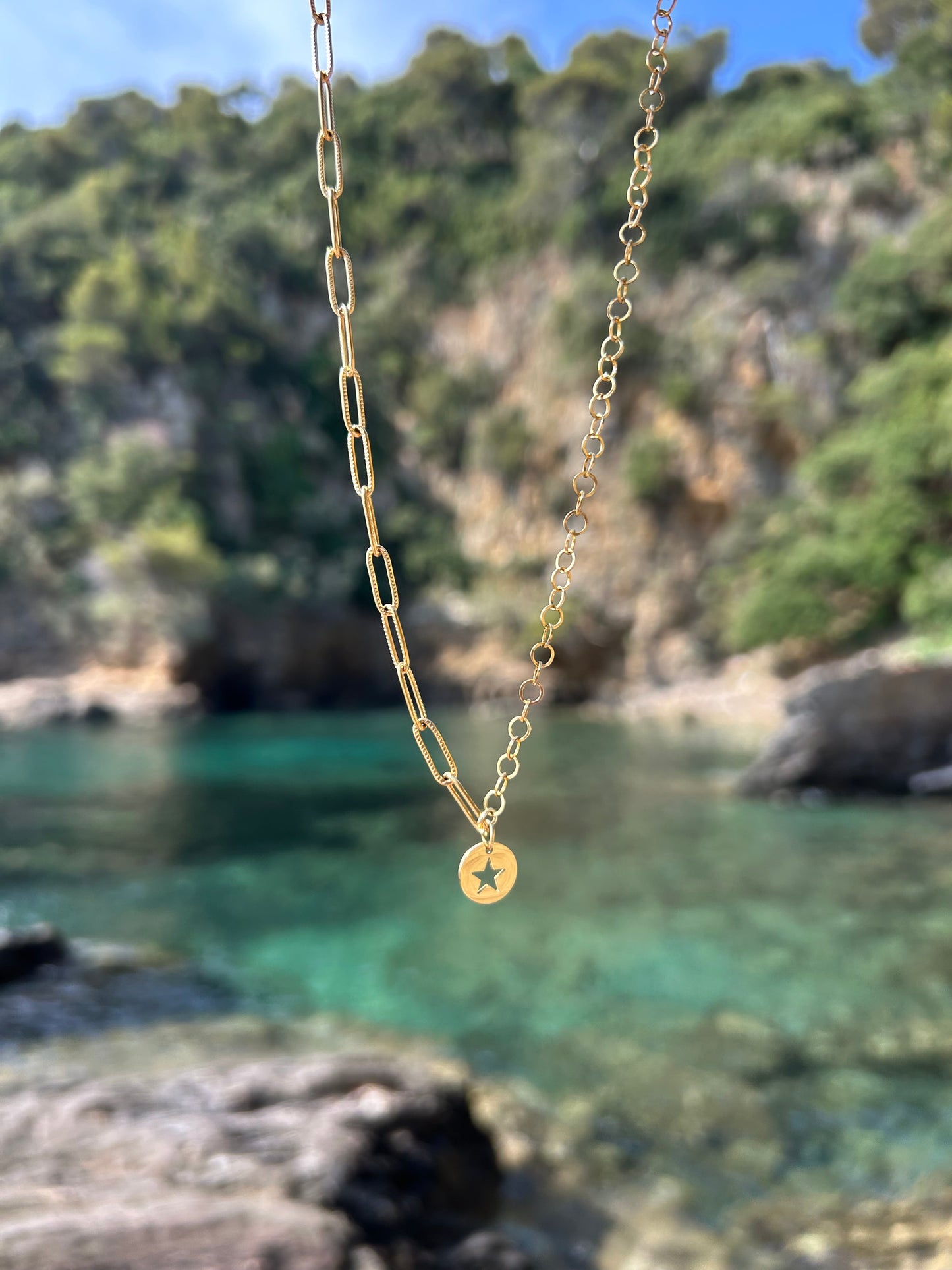 Collier LANA en acier inoxydable DORÉ