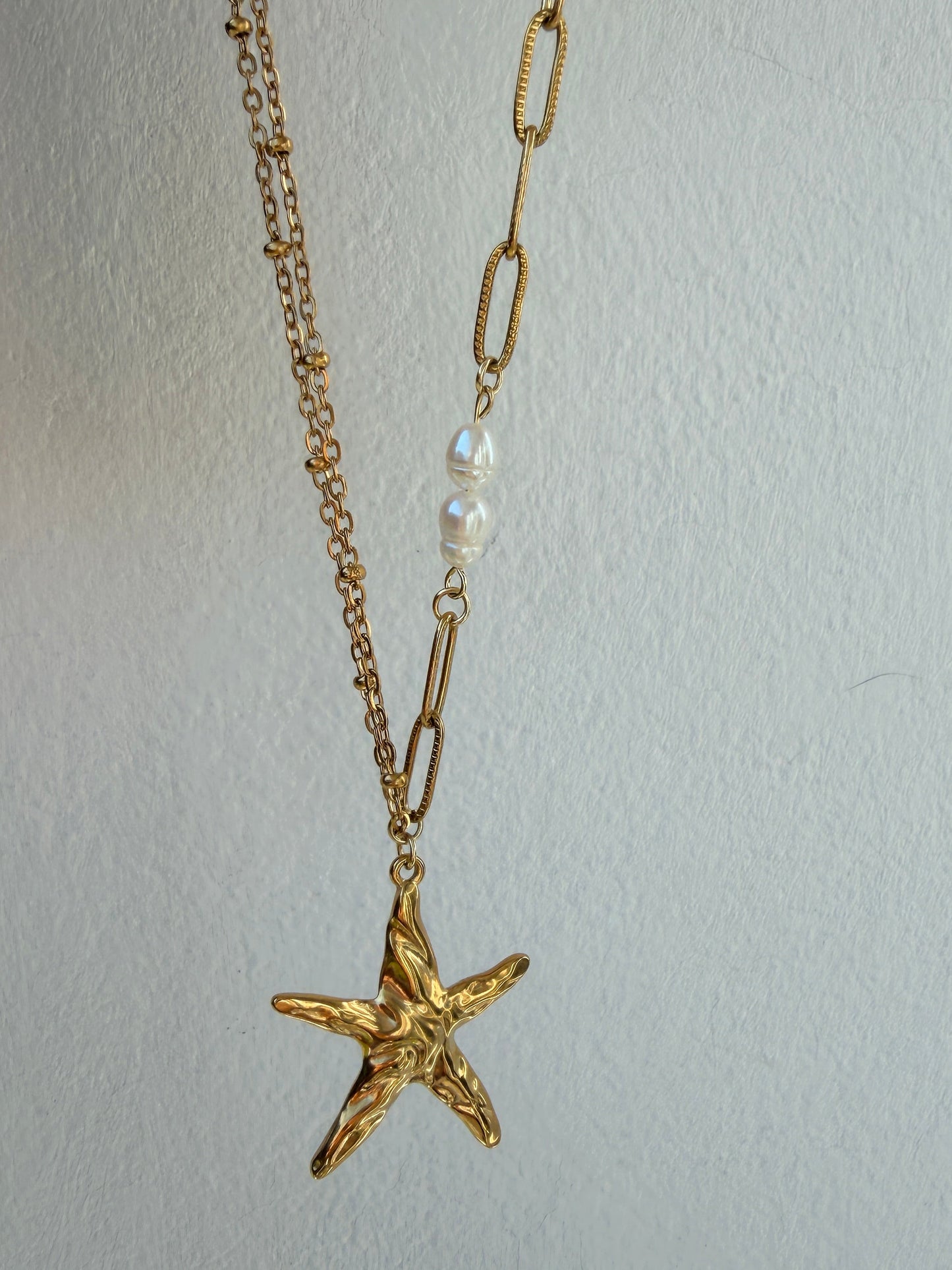 Collier étoile MAWA en acier inoxydable DORÉ