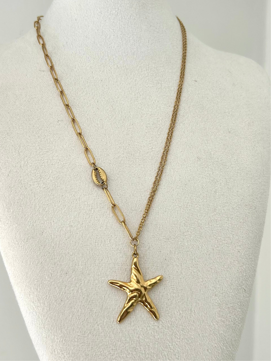 Collier étoile MAWA en acier inoxydable DORÉ